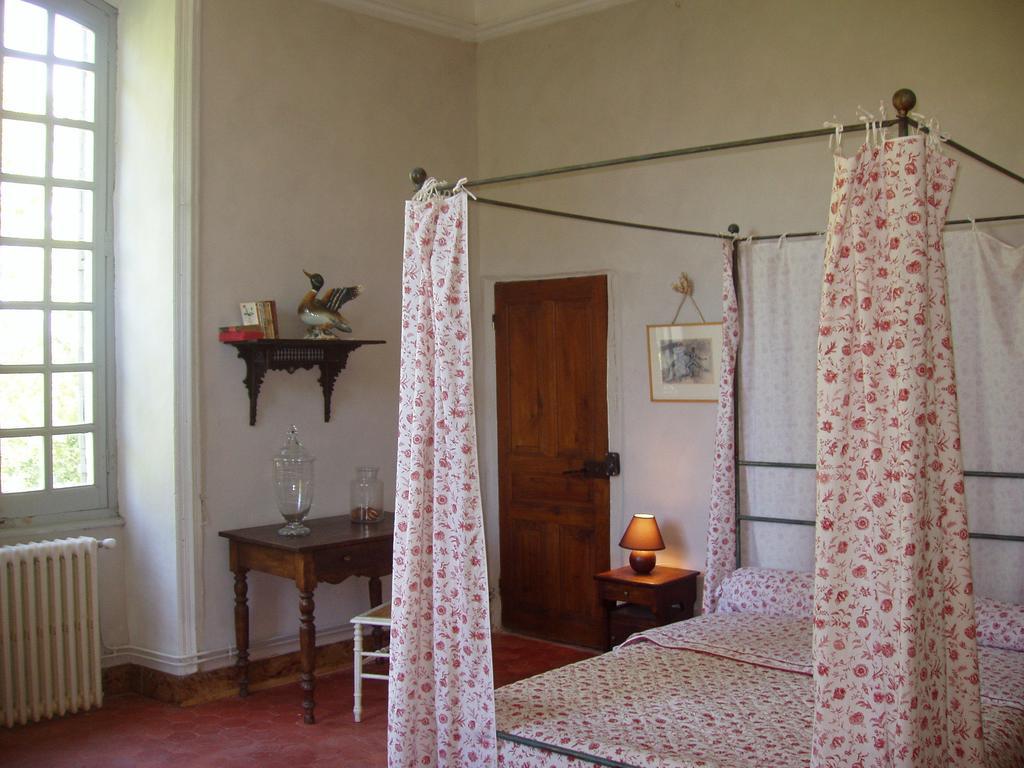 Chateau De La Bastide Goudargues Room photo